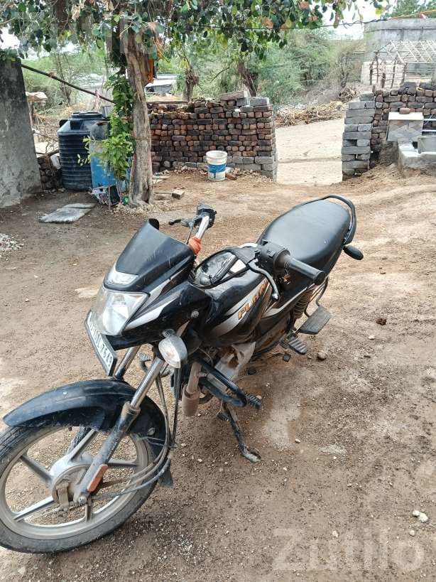 2022 Petrol Bike with Valid PUC - બાઇક્સ - લાલપુર - Image 5