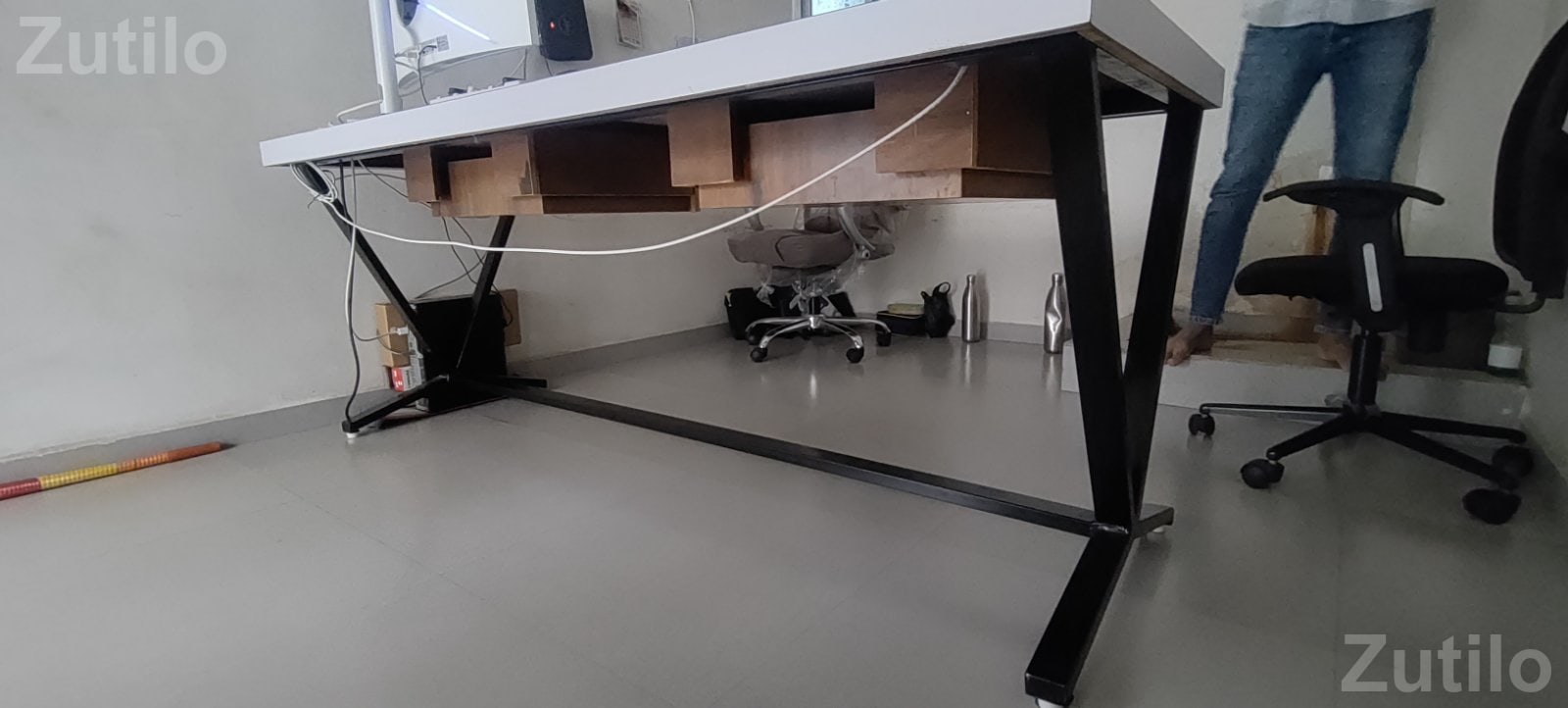 Wooden Office New Table - Office Furniture - Surat City - Image 5