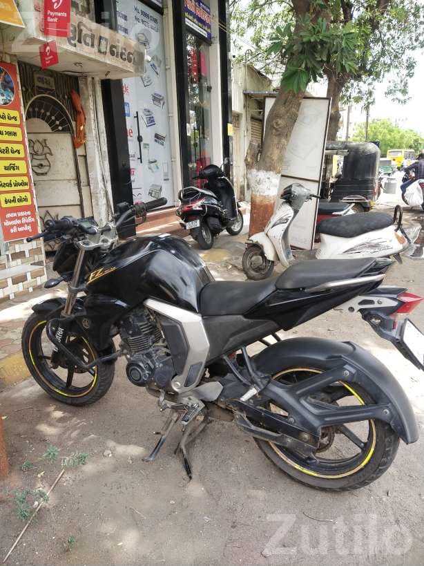 Yamaha FZ V2 2014 with 28500 km - Bikes - Rajkot City - Image 4