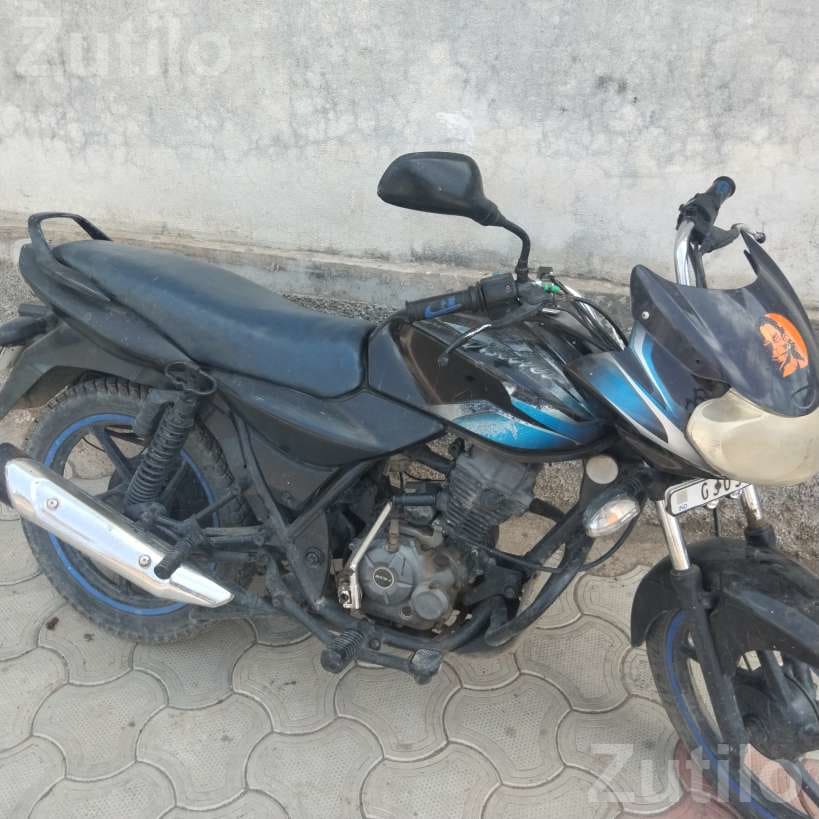 2011 Bajaj Discover Commuter Motorcycle - Bikes - Gondal - Image 2
