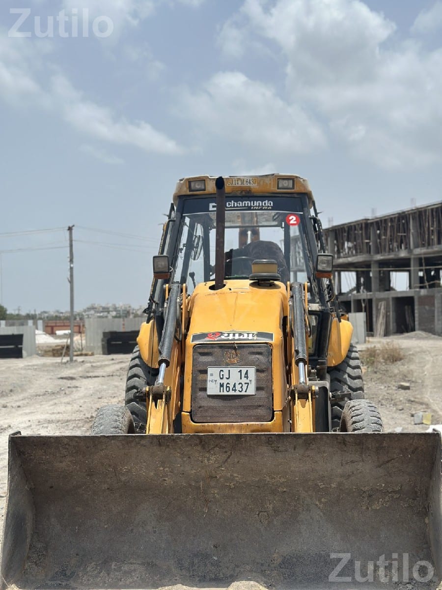 JCB Backhoe Loader 2009 Model, New Pump - બાંધકામના વાહનો - જામનગર શહેર - Image 2