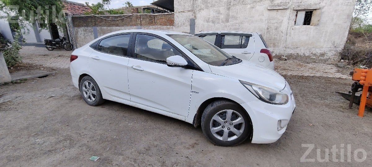 Hyundai Verna Fluidic CNG Sedan
