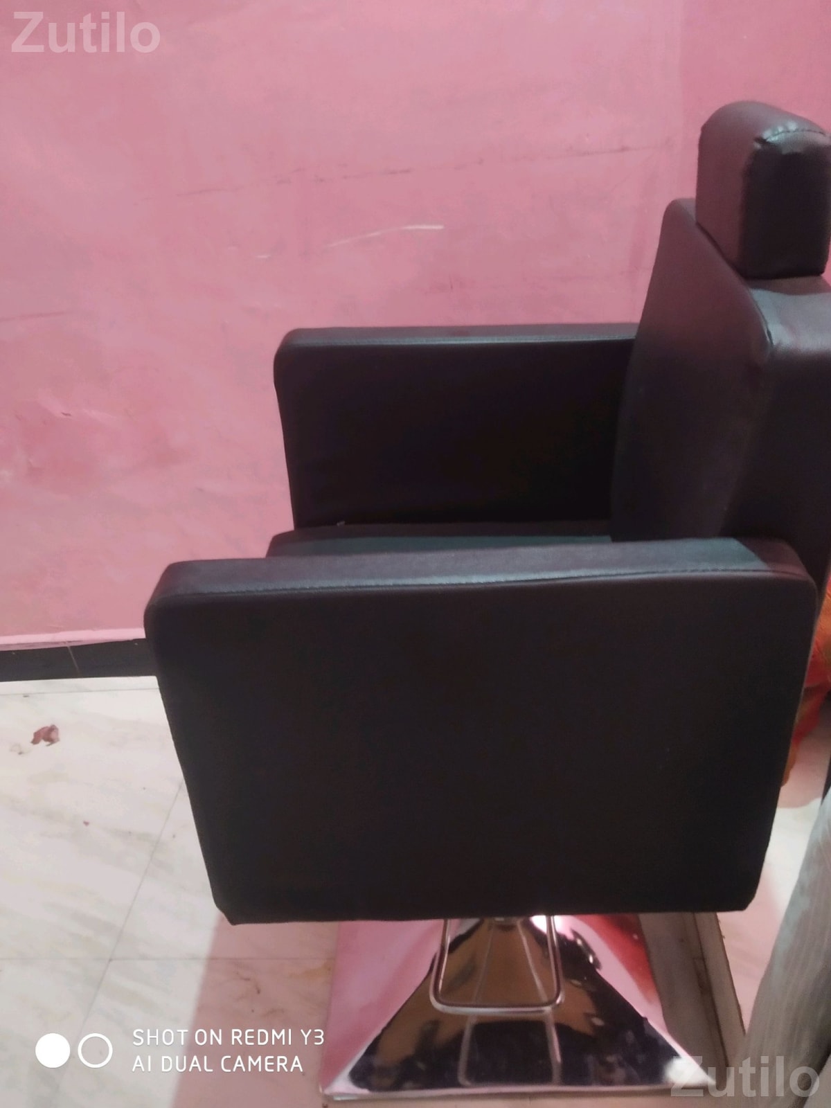 Ladies and Gents Chair Set in Unused Condition