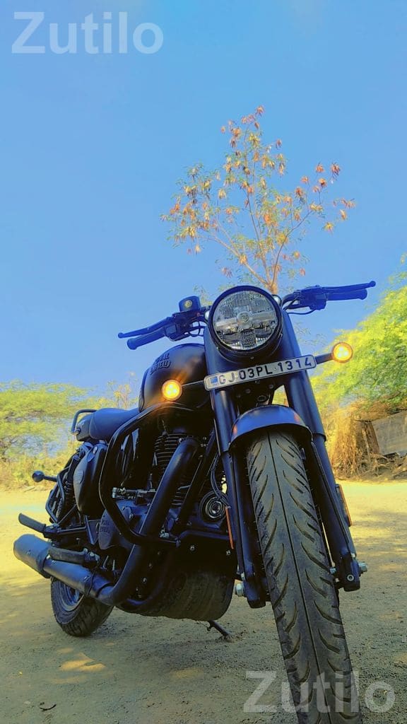 Royal Enfield Classic 350 2025 Black Bike - Bikes - Sanand - Image 3
