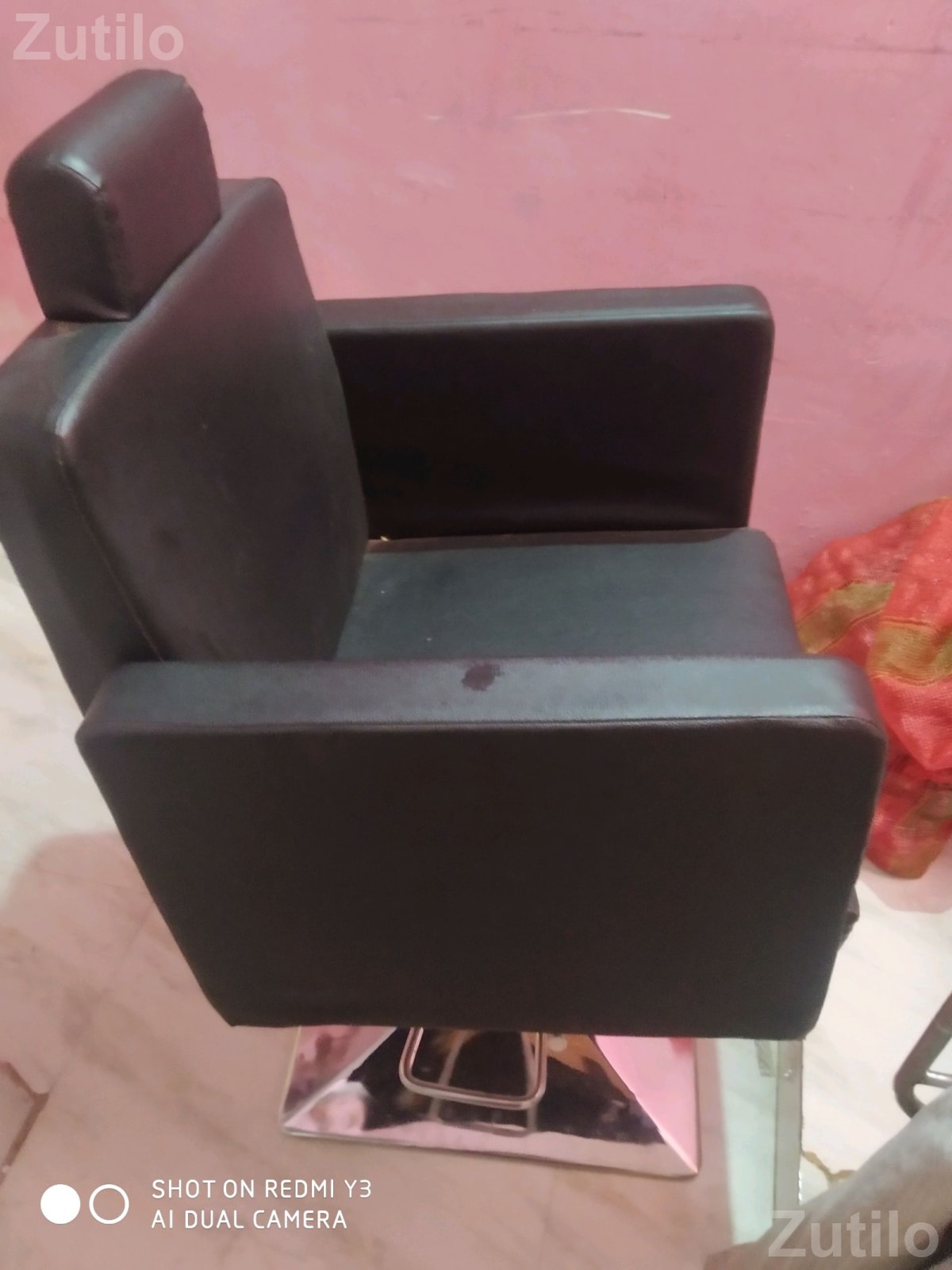 Ladies and Gents Chair Set in Unused Condition - ઓફિસ ફર્નિચર - જુનાગઢ - Image 4