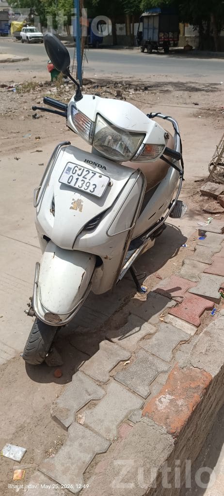 Honda Activa 2013 Petrol Scooter - બાઇક્સ - અમદાવાદ શહેર - Image 2
