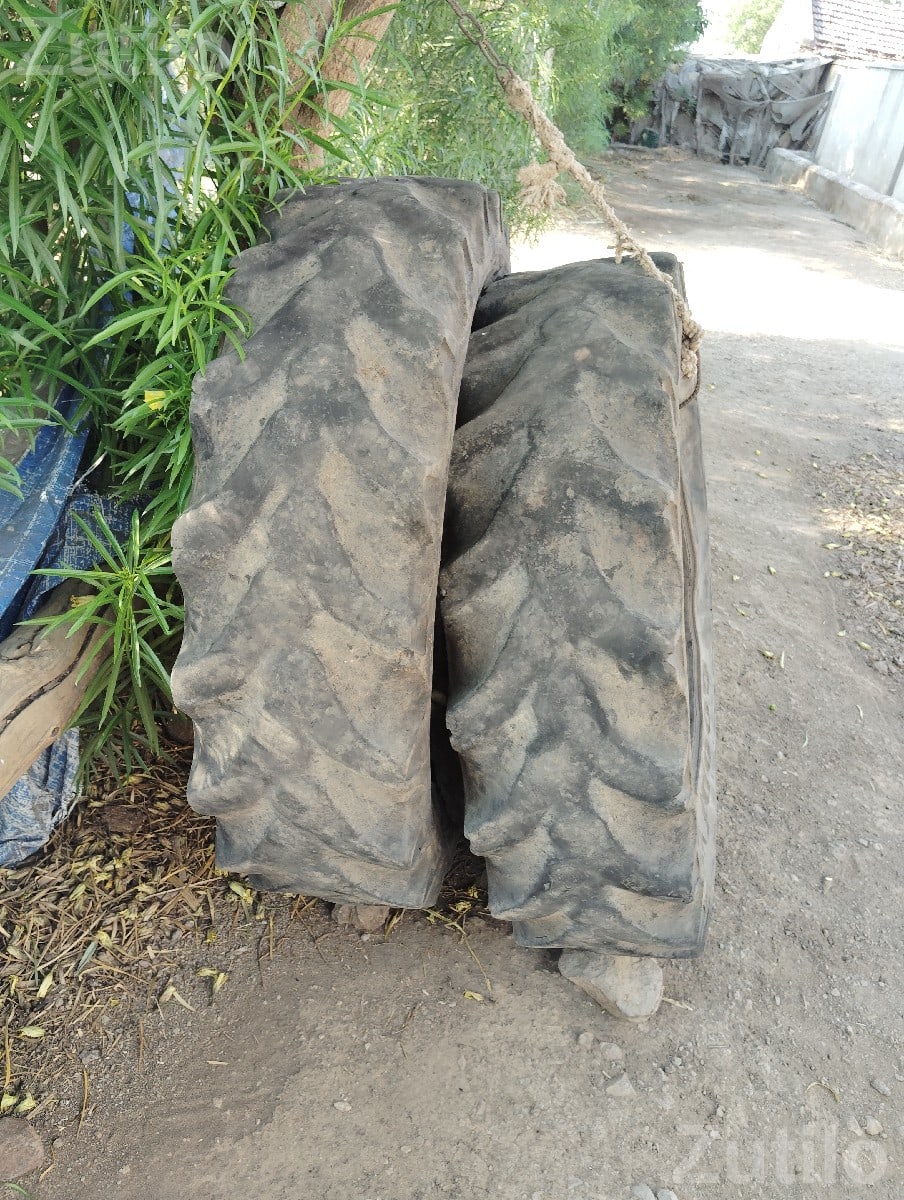 Tractor Tyre Set 12.4-28 Goodyear MRF