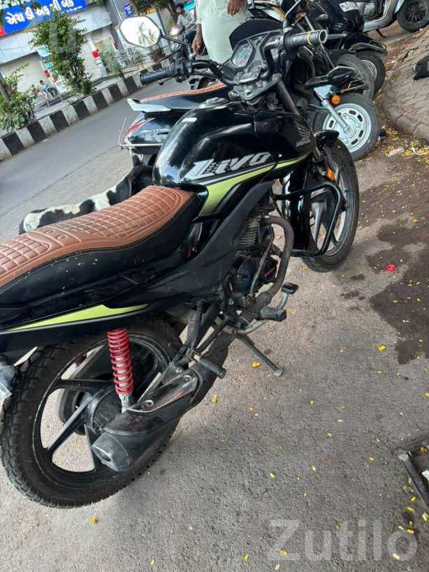 Honda Livo 2017 Bike, 3rd Owner - Bikes - Surat City - Image 4