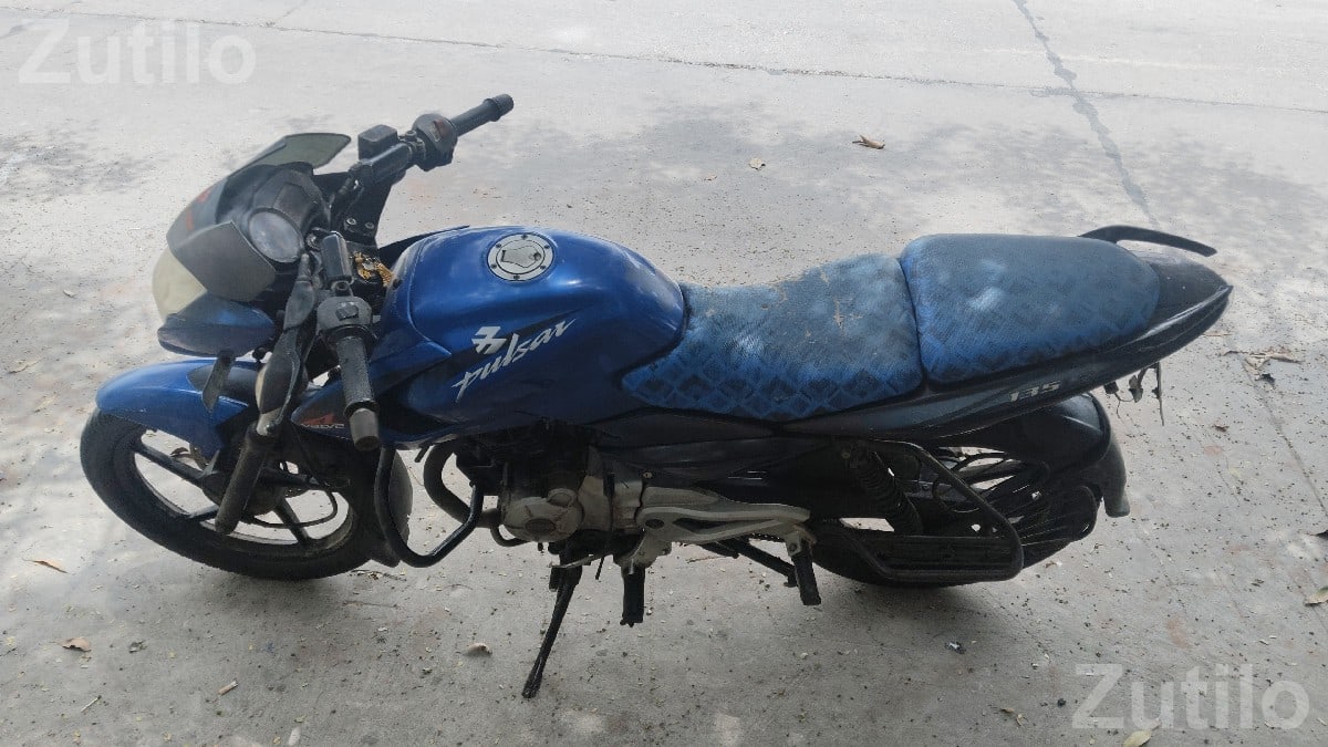 Bajaj Pulsar 135 Blue Bike