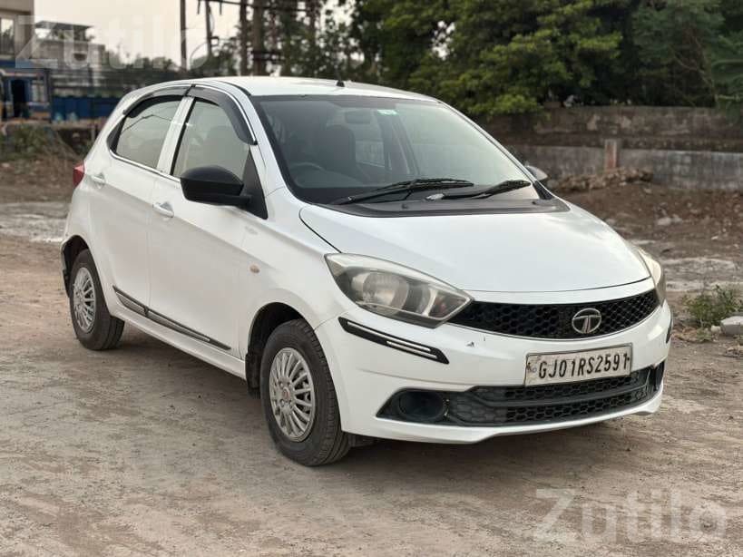 2017 Tata Tiago Diesel Hatchback - કાર - જુનાગઢ - Image 3