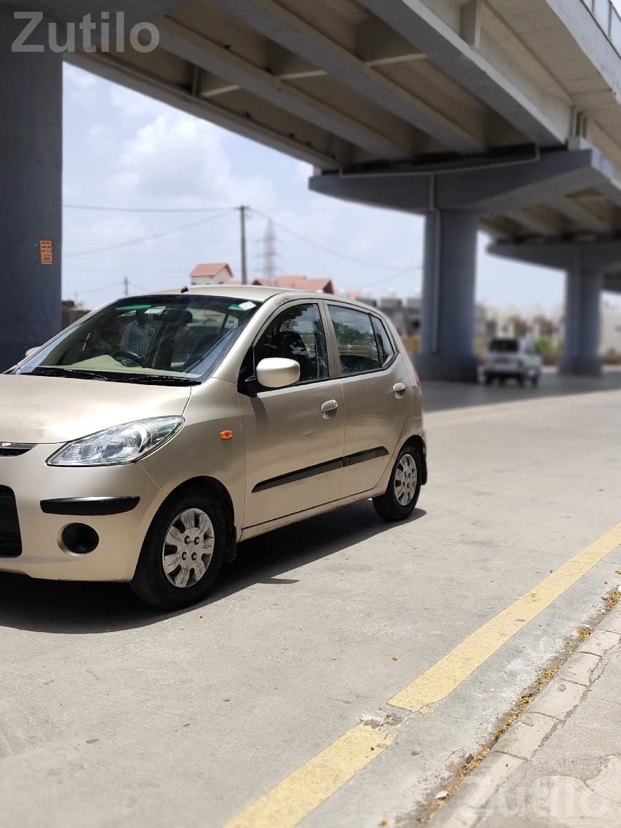 2010 Hyundai i10 1.2 CNG Car - કાર - રાજકોટ શહેર - Image 2