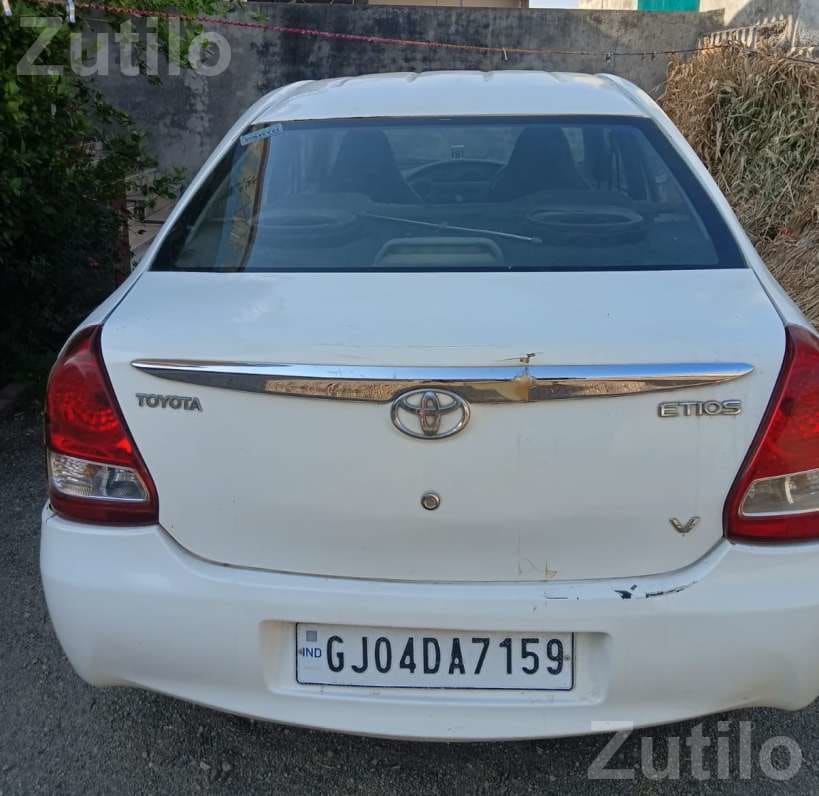 2012 Toyota Etios V Petrol CNG Car - કાર - અમદાવાદ શહેર - Image 3