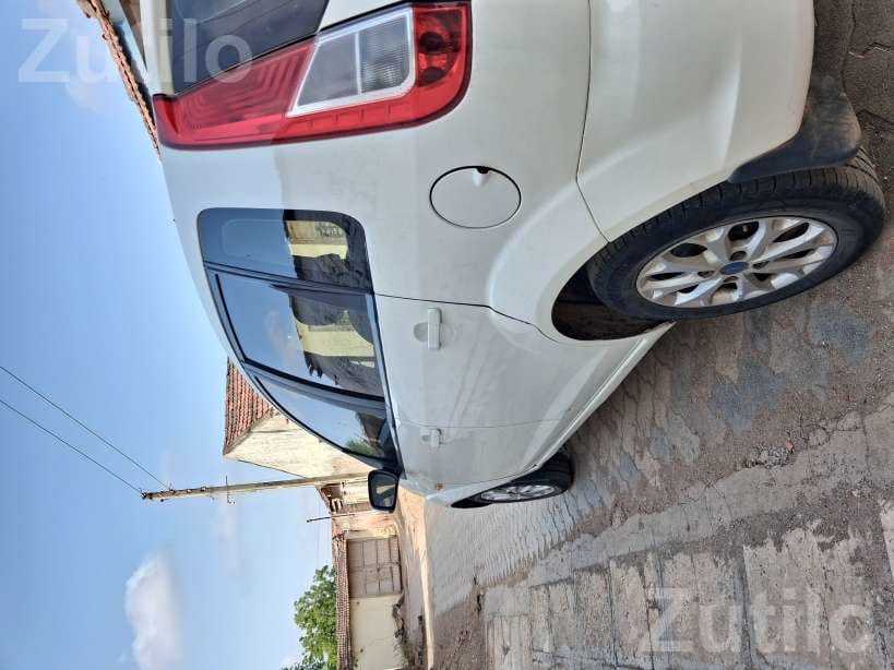 2013 Ford Car, Second Owner - કાર - સાવરકુંડલા - Image 2