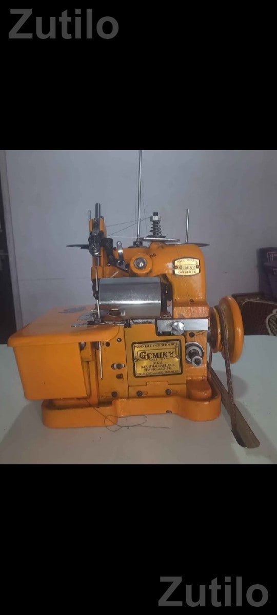 New Box Pack Overlock Sewing Machine with Motor - ટેક્સટાઇલ મશીનરી - જુનાગઢ - Image 3