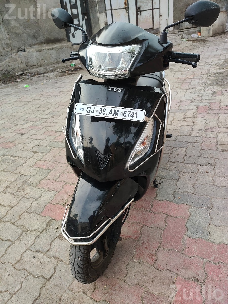 TVS Jupiter 2024 Black One Owner Scooter - બાઇક્સ - કેશોદ - Image 2