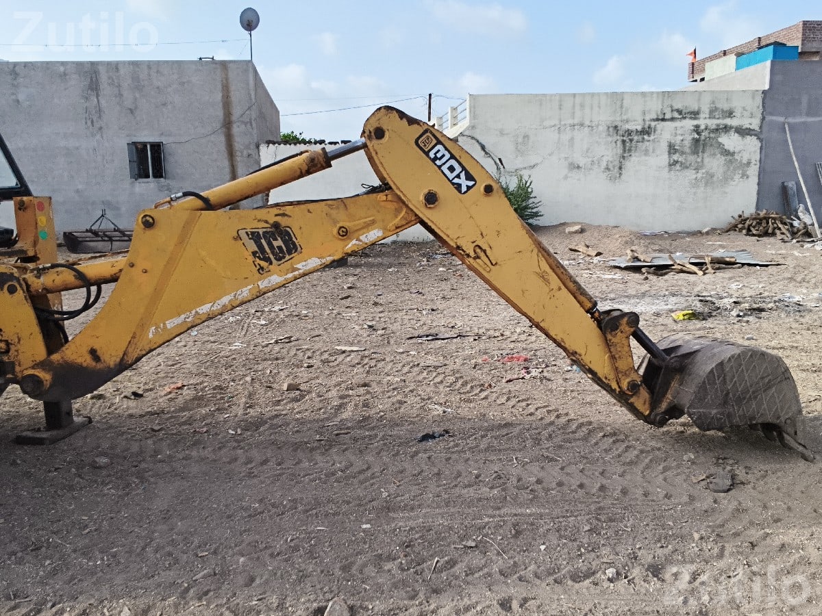 JCB Backhoe Loader 2006 Model - બાંધકામના વાહનો - કોટડા સાંગાણી - Image 3