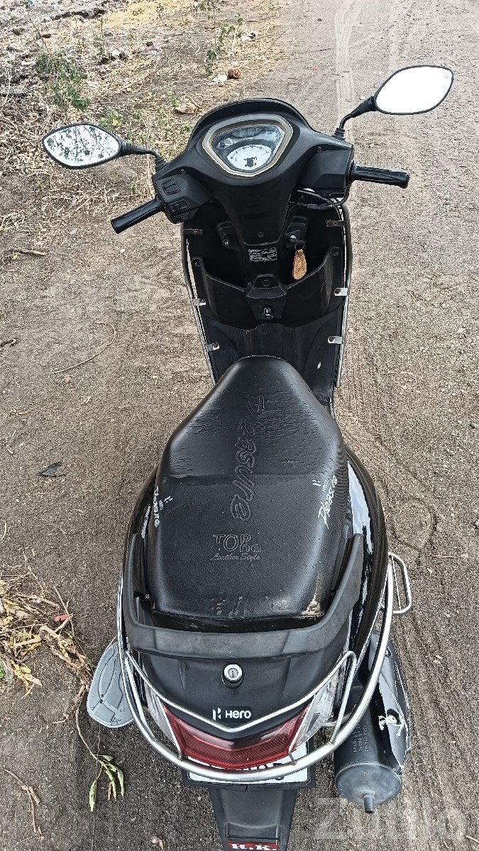 2020 Pleasure Plus Scooter, Second Owner - બાઇક્સ - કેશોદ - Image 2