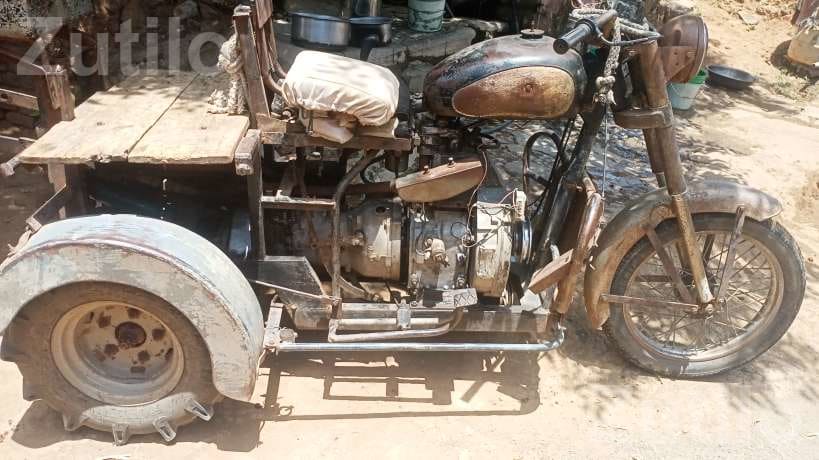 Hydraulic Sanedo in Working Condition - ઓટો રિક્ષા - ખાંભા - Image 2