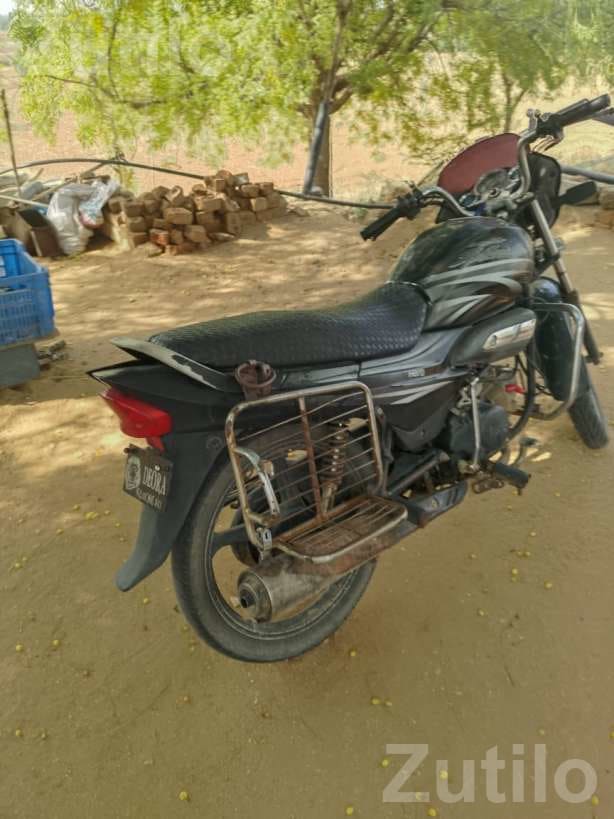 Hero Super Splendor 2017 Motorcycle - બાઇક્સ - ડાંટીવાડા - Image 2