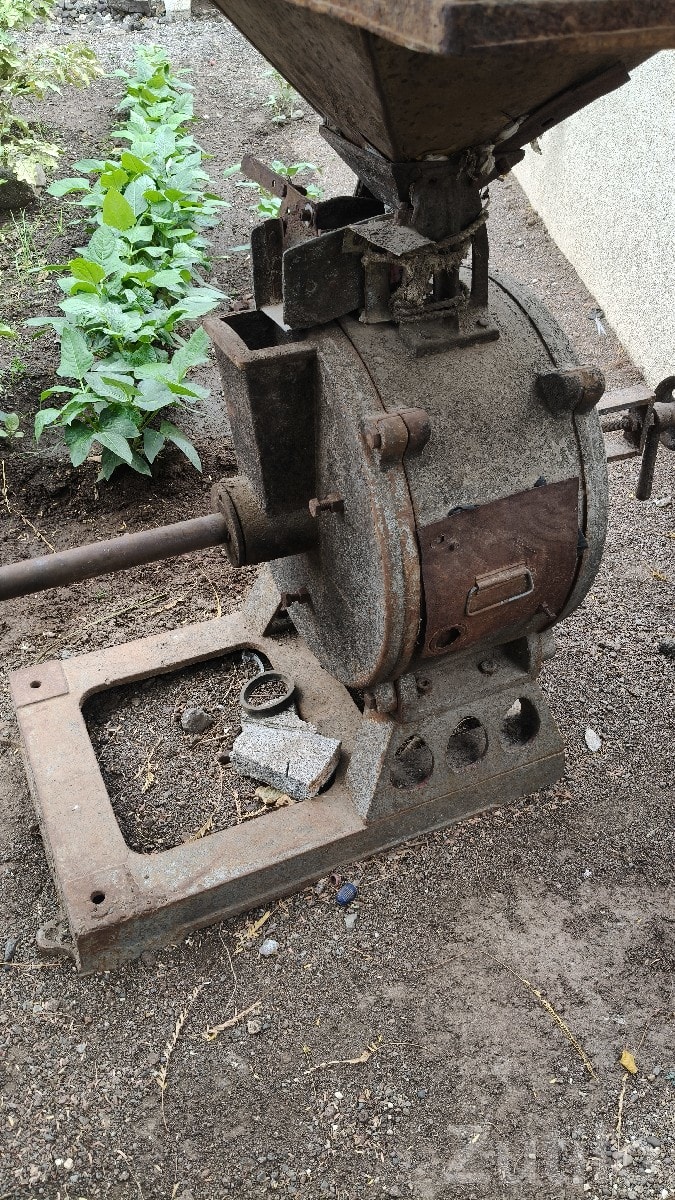 Vimal 18 Inch Atta Chakki Ghanti - Machinery - Dhrol - Image 2