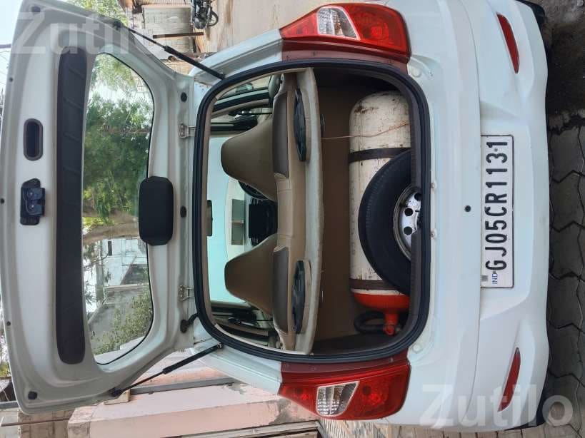 2011 Hyundai i10 Era Petrol CNG RTO Registered - કાર - ગારીયાધર - Image 2