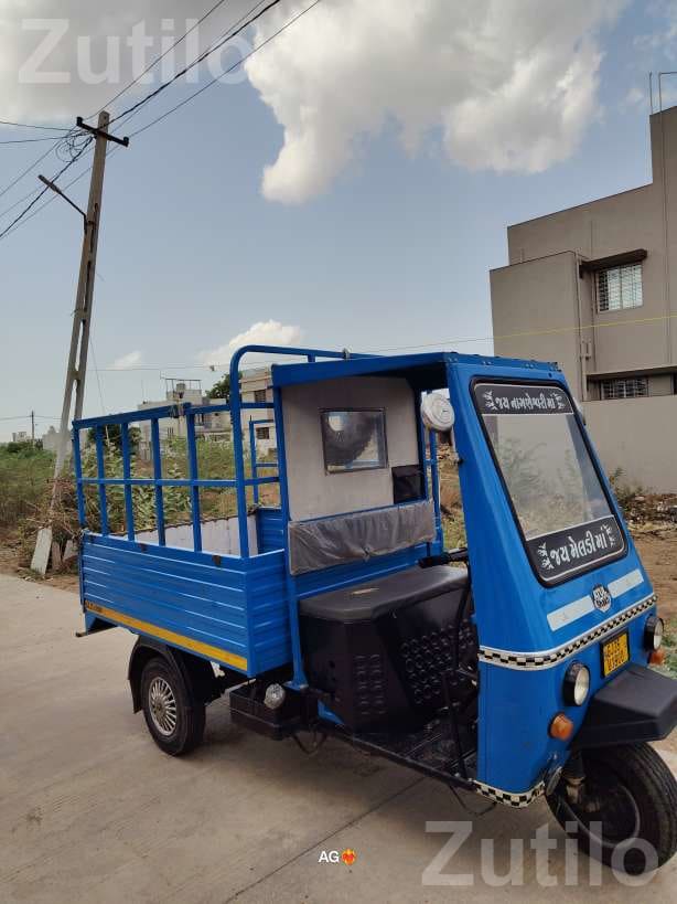2019 Atul Loading Auto Rickshaw with Documents