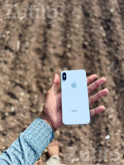 Apple iPhone X 64GB White Apple iPhone X 64GB White