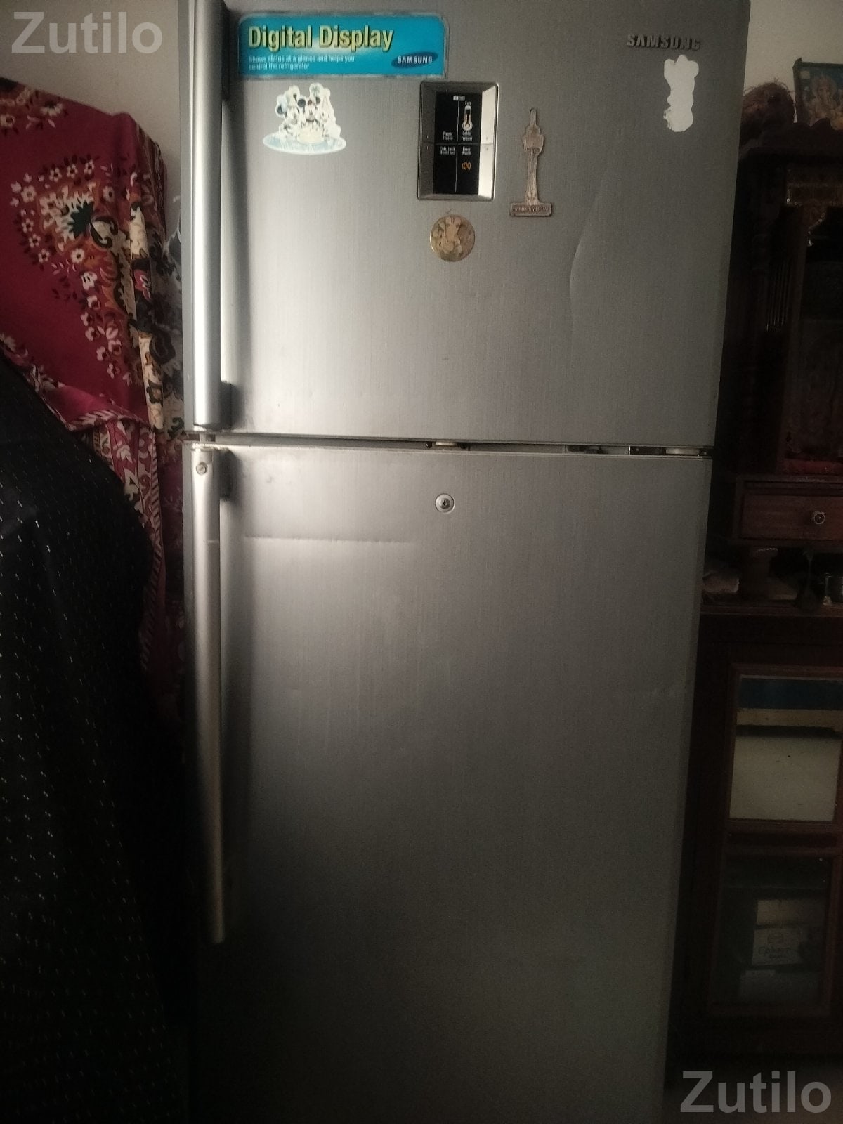 Fridge double door 680 liter samsung Fridge double door 680 liter samsung