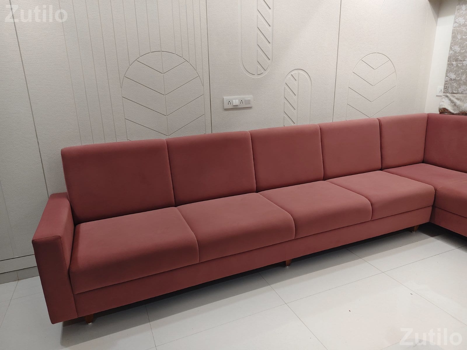 8 seater sofa with 2 puffylies - Sofa Sets - Vadodara City - Image 3