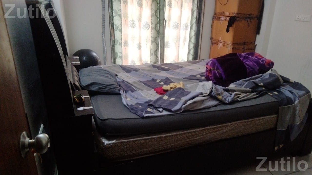 Queen size bed - Sofa Sets - Ahmedabad City - Image 2