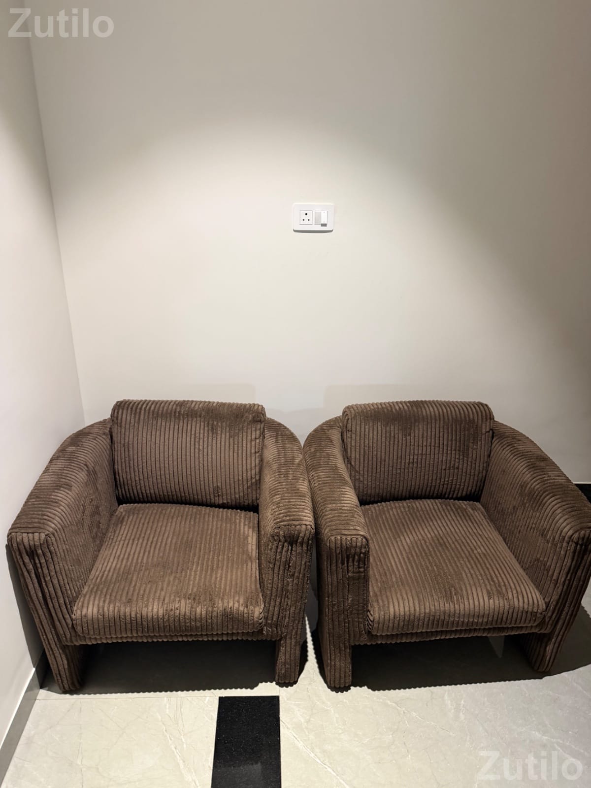 3 seat sofa and 2 single sofa - Sofa Sets - Surat City - Image 2