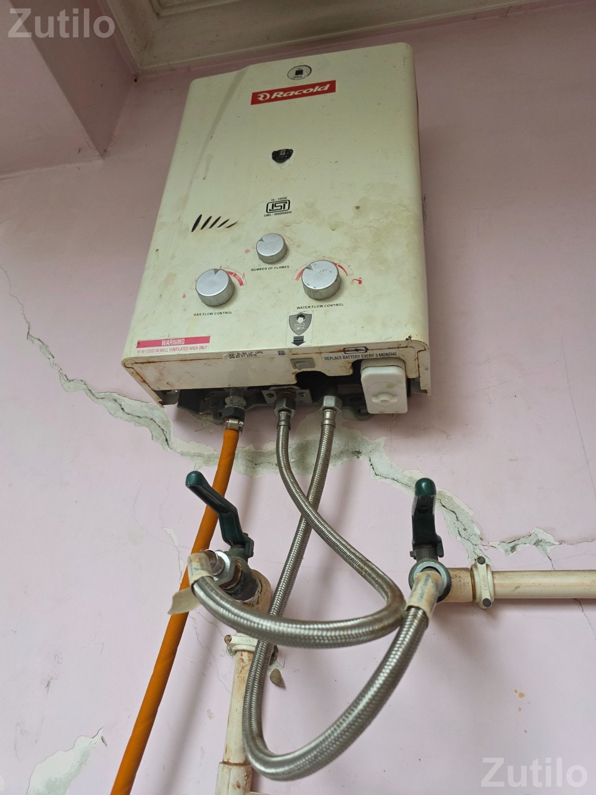 Racold gas geyser 6 litre used - Geysers / Water Heaters - Ahmedabad City - Image 2
