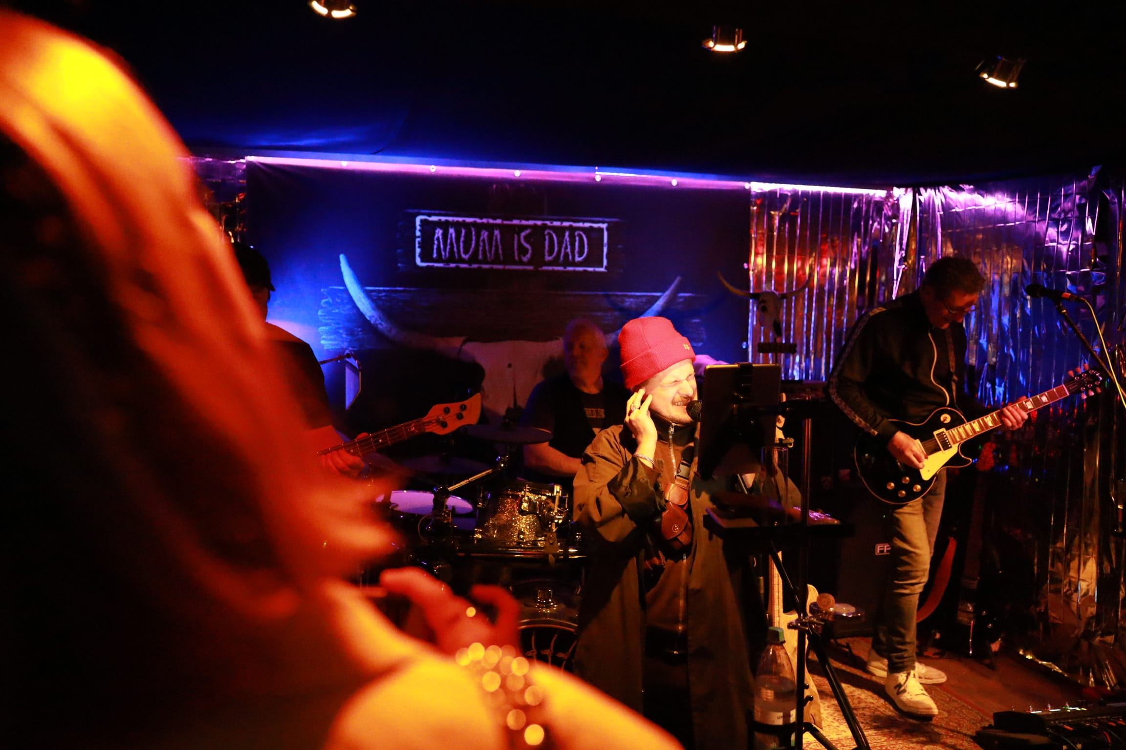 MUM IS DAD – Band