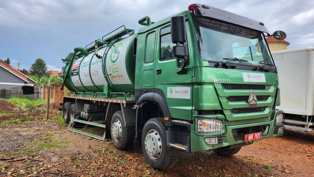 Hazardous waste collection vehicle