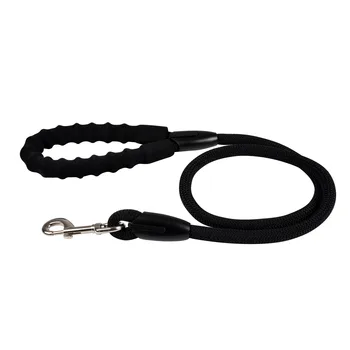 LAISSE CORDE A VEC POIGNEE MOUSSE REFLECHISSANTE 120*1.3CM ESSENTIEL NOIR