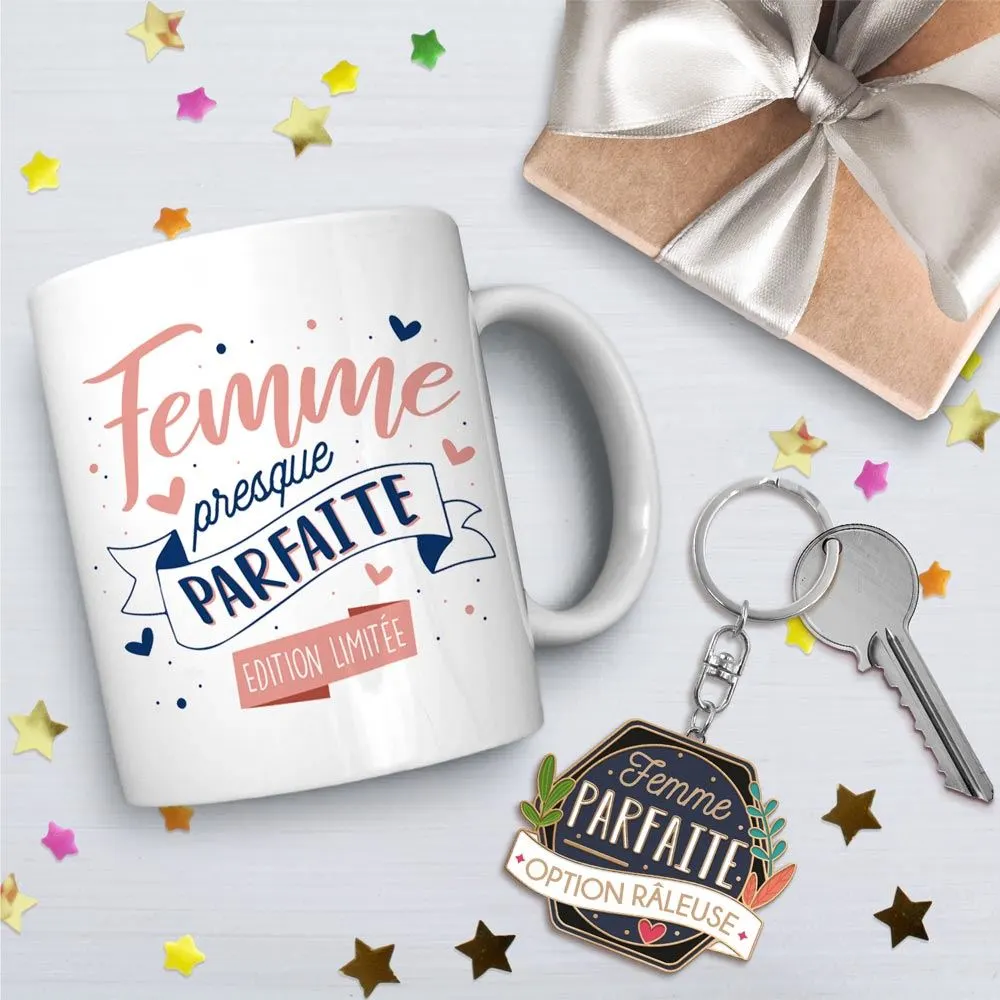 COFFRET MUG PORTE CLE "FEMME PARFAITE"