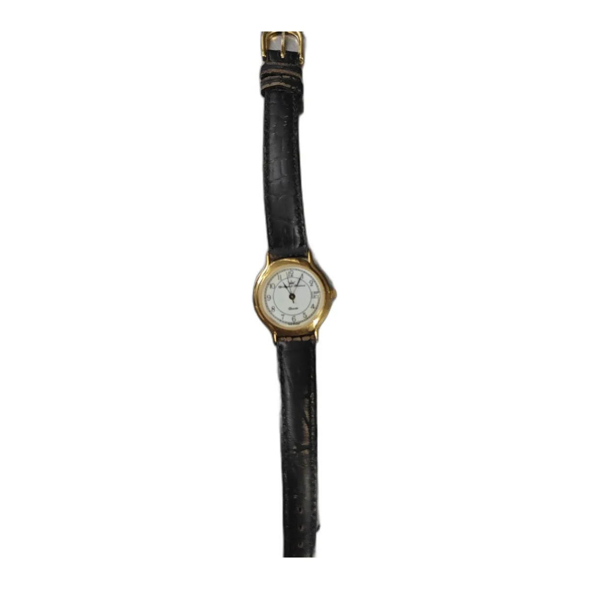 Montre bracelet en cuir noir et cadran doré, chiffres arabes