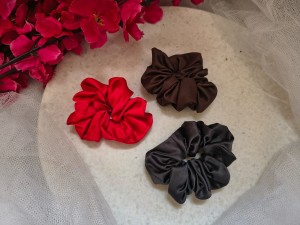SATIN SCRUNCHIES-3PCS