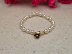 PEARL BRACELET