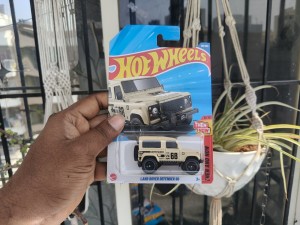 LAND ROVER DEFENDER 90