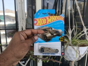 THE DARK KNIGHT BATMOBILE