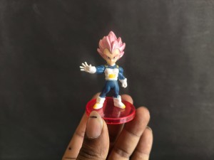 DBZ 6CM ACTION FIGURE