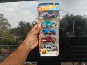 HOTWHEEL 5 PACK BOX SMALL SCRATCH