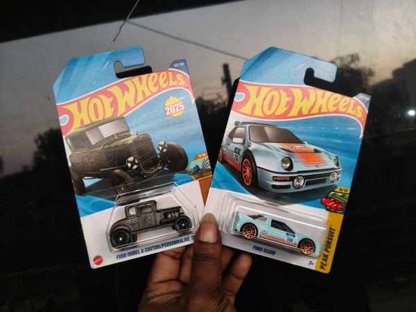 FORD MODEL AND FORD RS200