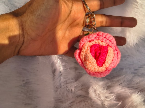 ROSE KEYCHAIN