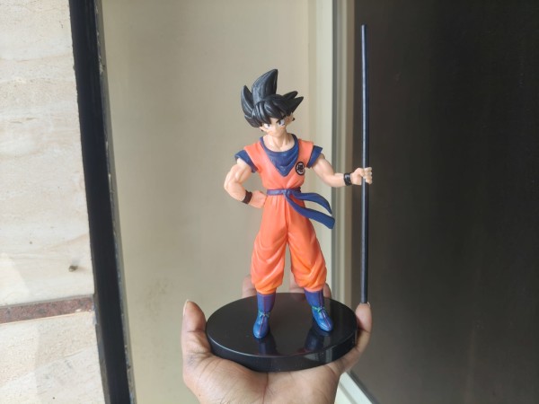 GOKU ACTION FIGURE 20CM