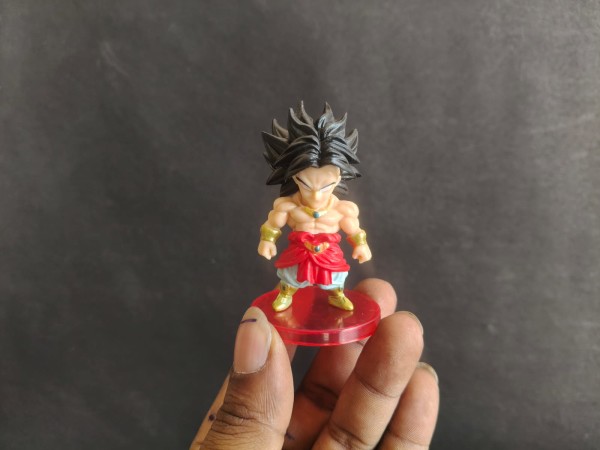 DBZ 6CM ACTION FIGURE