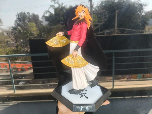 DOUMA 27CM ACTION FIGURE (SMALL GLUE ON STAND SHOWN IN 2ND IMAGE)