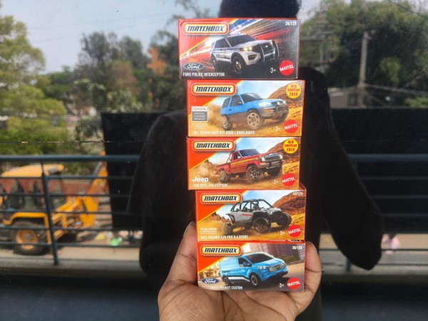 MATCHBOX 1:64 SCALE 5 PIECE COMBO