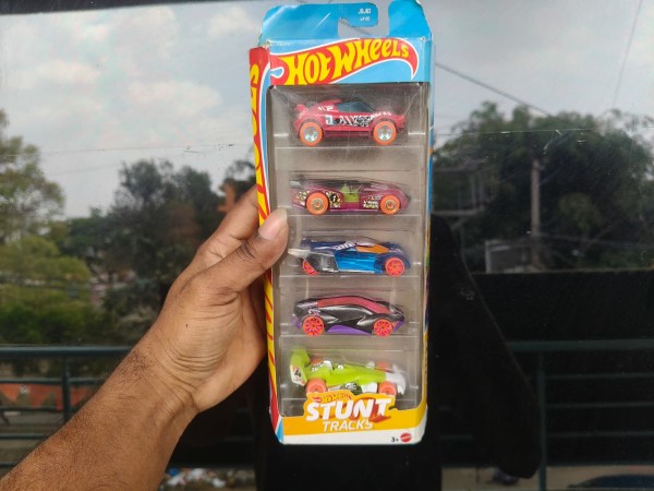 HOTWHEEL 5 PACK BOX SMALL SCRATCH